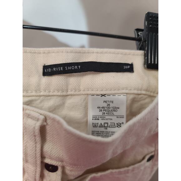 Banana Republic Cream Denim Cut-Off Mid Rise Short Size 26P - Picture 3 of 4